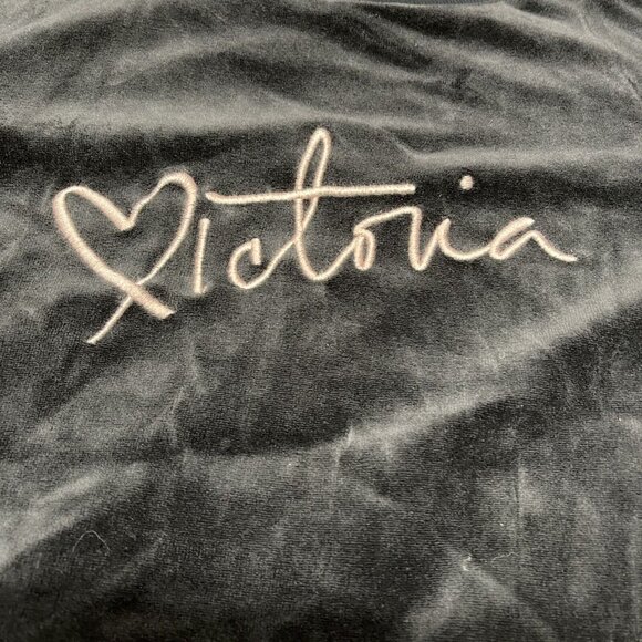 Victoria’s Secret Long Sleeve Open Back Black Shirt Size Xs Sleep Shirt Pajamas - Picture 2 of 4